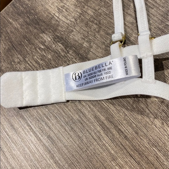 (32DD) Bluebella Emerson Ivory Lace Underwire Bra - Picture 7 of 11